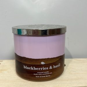 Bath and body works candle